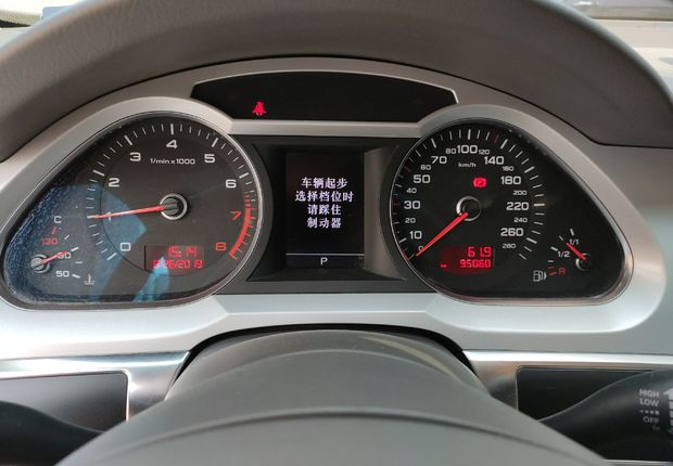 奥迪A6L TFSI 2011款 2.0T 自动 标准型 (国Ⅳ) 