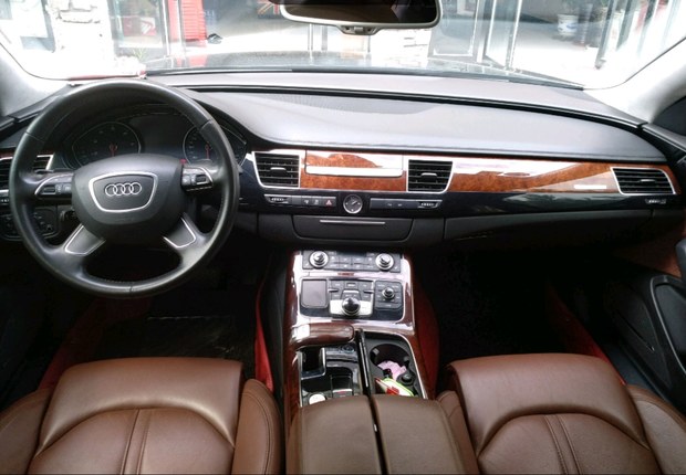 奥迪A8L 45 [进口] 2012款 3.0T 自动 汽油 舒适型 