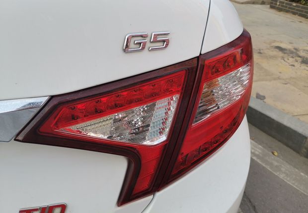 比亚迪G5 2014款 1.5T 自动 旗舰型 (国Ⅳ) 