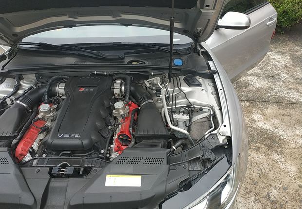 奥迪RS5 Coupe [进口] 2012款 4.2L 自动 