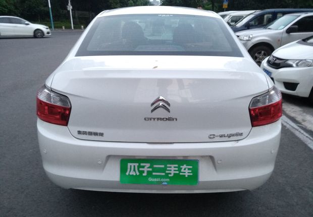雪铁龙爱丽舍 2015款 1.6L 手动 4门5座三厢车 质尚版时尚型 (国Ⅴ) 