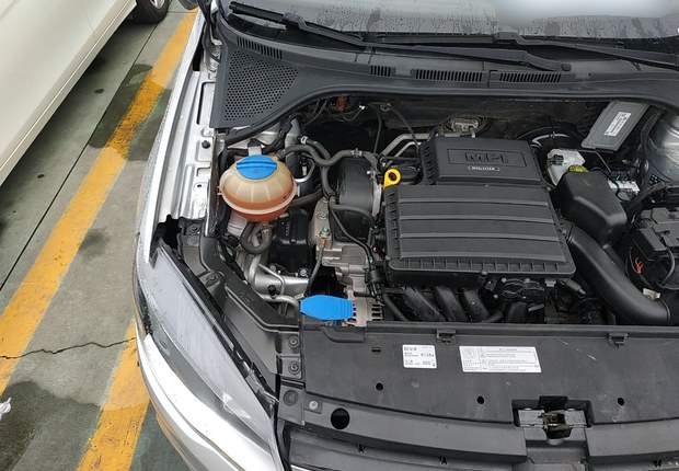 大众捷达 2015款 1.6L 自动 汽油 质惠版舒适型 (国Ⅳ) 