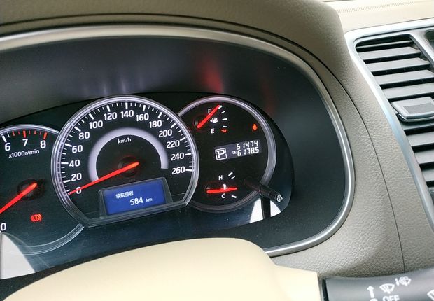 日产天籁 2011款 2.0L 自动 XL舒适版 (国Ⅳ) 