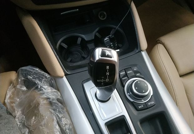 宝马X6 35i [进口] 2013款 3.0T 自动 四驱 汽油 
