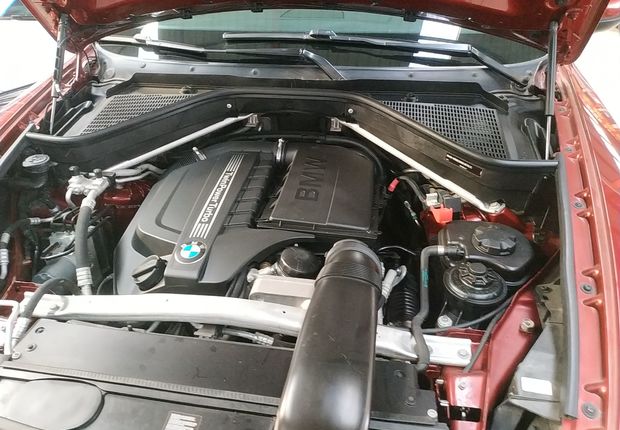 宝马X6 35i [进口] 2013款 3.0T 自动 四驱 汽油 