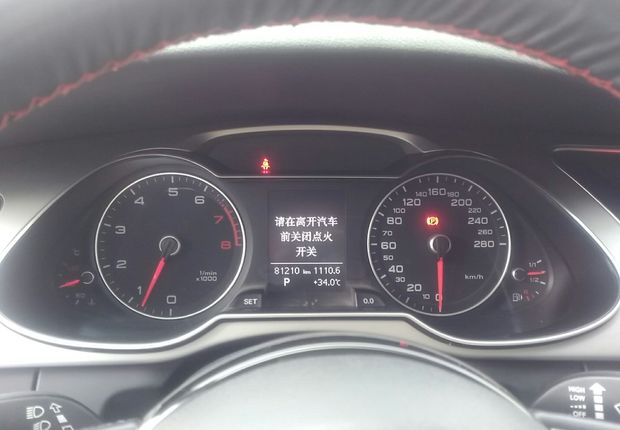 奥迪A4L 2013款 2.0T 自动 标准型 (国Ⅳ) 