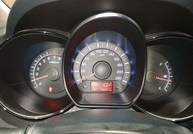 起亚K2 2015款 1.4L 自动 4门5座三厢车 GLS (国Ⅳ) 