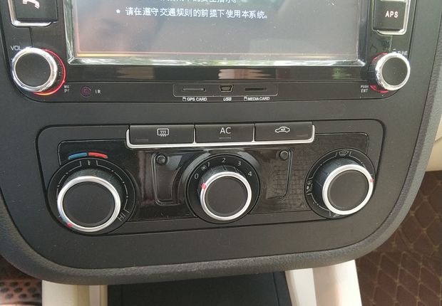 大众速腾 2011款 1.6L 手动 舒适型 (国Ⅳ) 