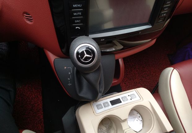 卡尔森卡升威霆 2015款 3.0L 自动 后驱 商旅尊贵型C款升级版 (国Ⅴ) 