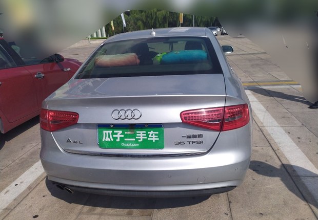 奥迪A4L 2013款 2.0T 自动 标准型 (国Ⅳ) 