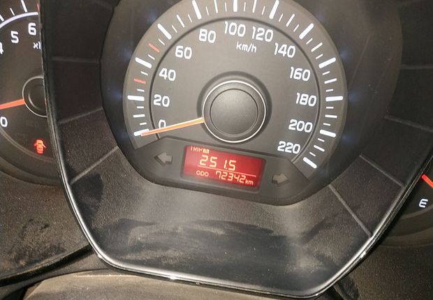 起亚K2 2012款 1.4L 手动 4门5座三厢车 GLS (国Ⅳ) 