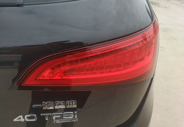 奥迪Q5 2013款 2.0T 自动 四驱 汽油 技术型 (国Ⅳ) 