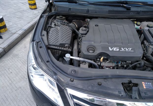 荣威950 2012款 3.0L 自动 旗舰版 (国Ⅳ) 