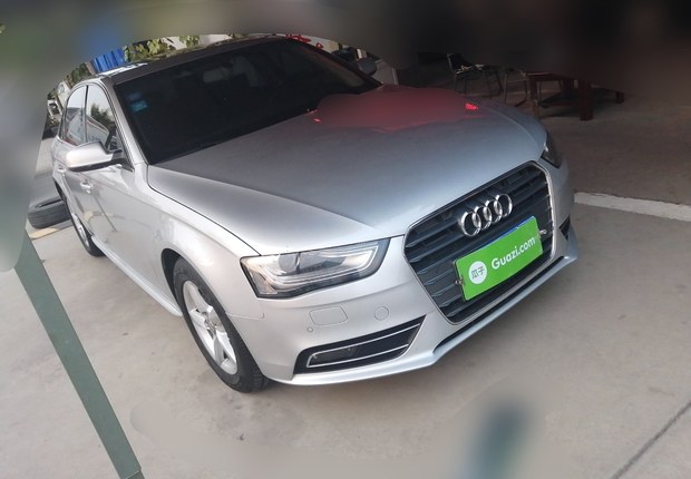 奥迪A4L 2013款 2.0T 自动 标准型 (国Ⅳ) 