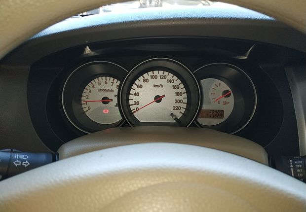 日产骊威 2010款 1.6L 自动 GI劲悦版全能型 (国Ⅳ) 