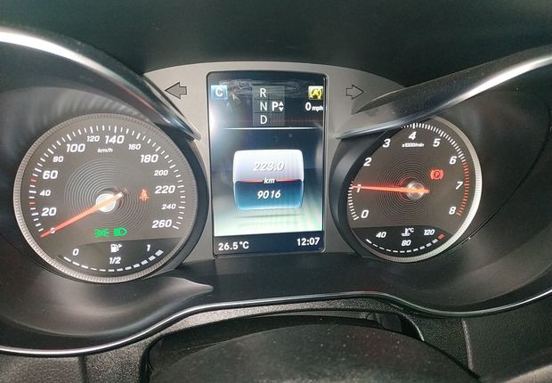 奔驰C级 C200L 2018款 2.0T 自动 运动版 (国Ⅴ) 