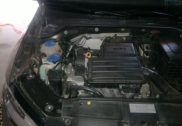 大众速腾 2015款 1.6L 自动 舒适型 (国Ⅴ) 