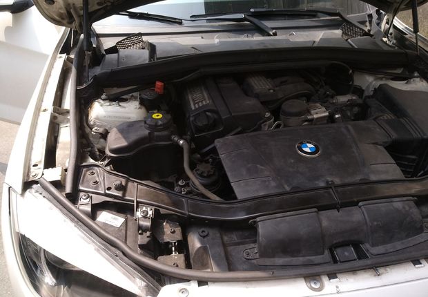 宝马X1 sDrive18i 2012款 2.0L 自动 后驱 汽油 时尚型 (国Ⅳ) 