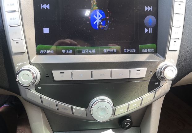 比亚迪S6 白金版 2013款 2.0L 手动 前驱 豪华型 (国Ⅳ) 