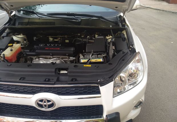 丰田RAV4 2011款 2.4L 自动 四驱 豪华型 (国Ⅳ) 