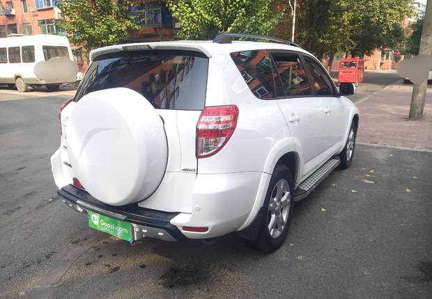 丰田RAV4 2011款 2.4L 自动 四驱 豪华型 (国Ⅳ) 