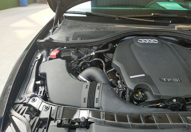 奥迪A6L 35TFSI 2018款 2.0T 自动 运动型30周年纪念版 (国Ⅴ) 