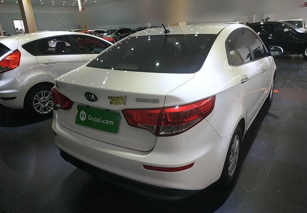 起亚K2 2015款 1.4L 手动 4门5座三厢车 GLS (国Ⅳ) 