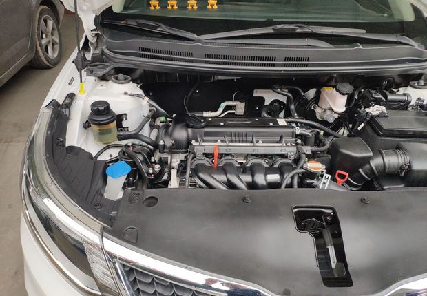 起亚K2 2015款 1.4L 自动 4门5座三厢车 GLS (国Ⅳ) 