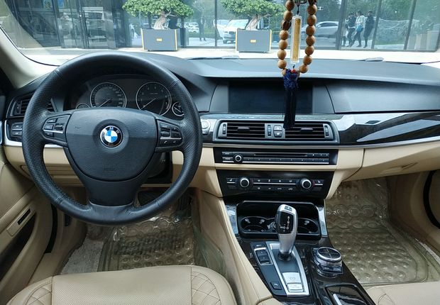 宝马5系 525Li 2013款 2.0T 自动 汽油 豪华型 (国Ⅳ) 