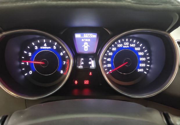 现代朗动 2012款 1.6L 手动 GLX领先型 (国Ⅳ) 