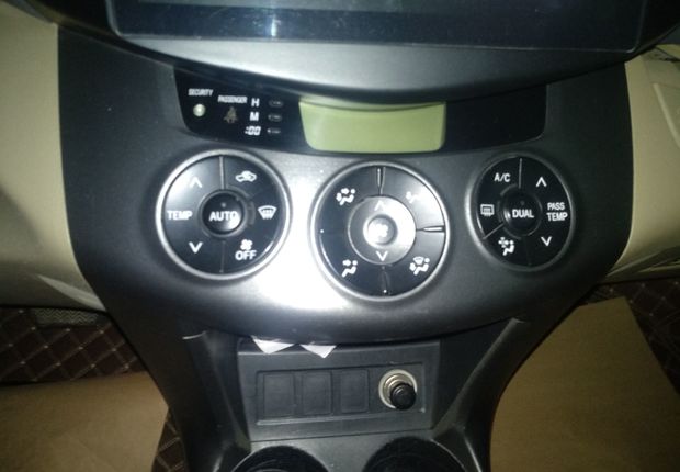 丰田RAV4 2012款 2.0L 自动 四驱 炫装版 (国Ⅳ) 