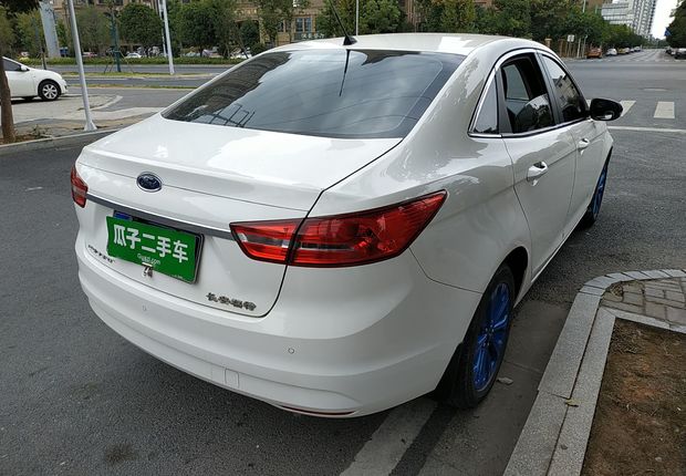福特福睿斯 2015款 1.5L 自动 时尚型 (国Ⅴ) 