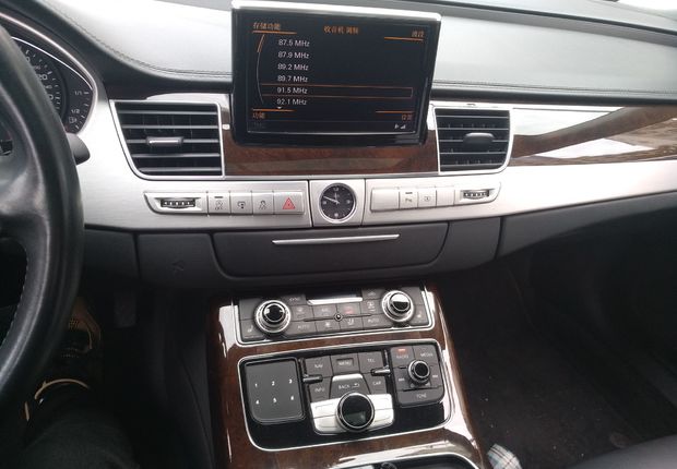 奥迪A8L 45 [进口] 2013款 3.0T 自动 汽油 舒适型 