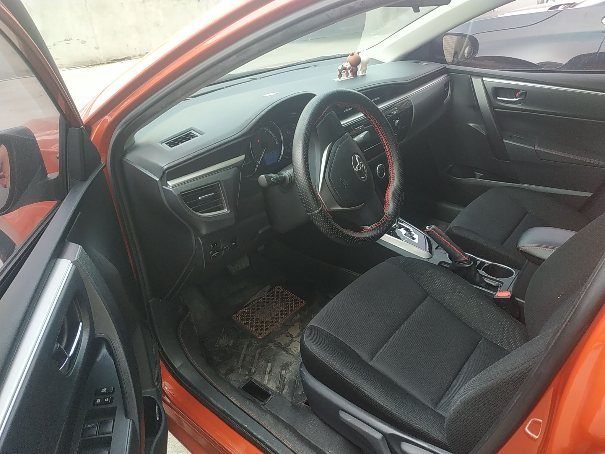 丰田雷凌 2015款 1.6L 自动 G橙色限量版 (国Ⅴ) 