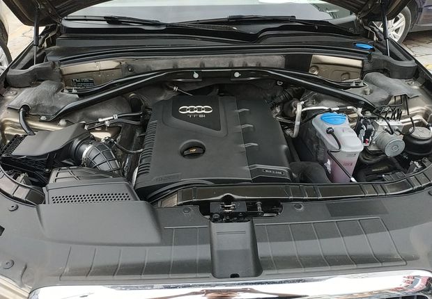 奥迪Q5 2012款 2.0T 自动 四驱 汽油 技术型 (国Ⅳ) 