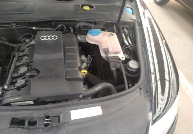 奥迪A6L TFSI 2010款 2.0T 自动 标准型 (国Ⅳ) 