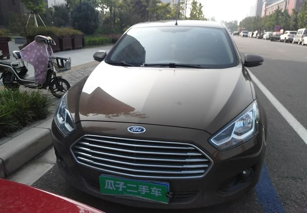 福特福睿斯 2015款 1.5L 手动 舒适型 (国Ⅴ) 