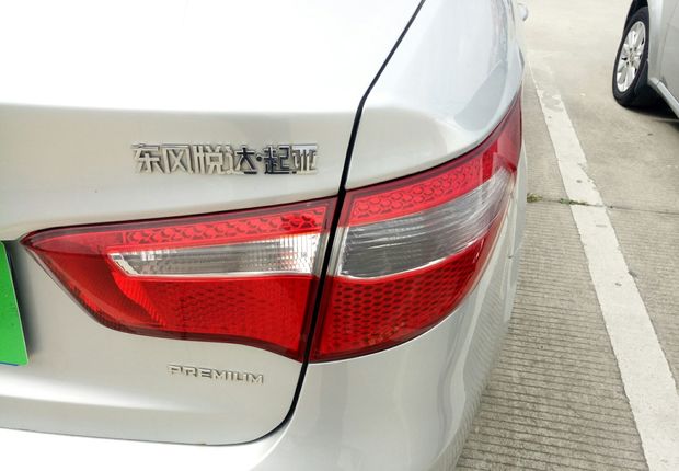 起亚K2 2011款 1.6L 自动 4门5座三厢车 Premium (国Ⅳ) 