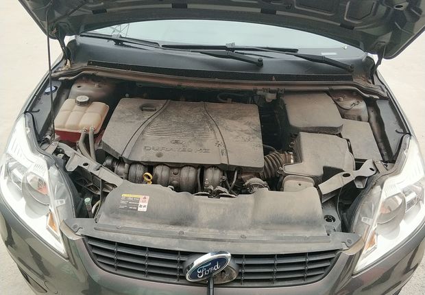 福特福克斯 2012款 1.8L 手动 三厢轿车 经典基本型 (国Ⅳ) 