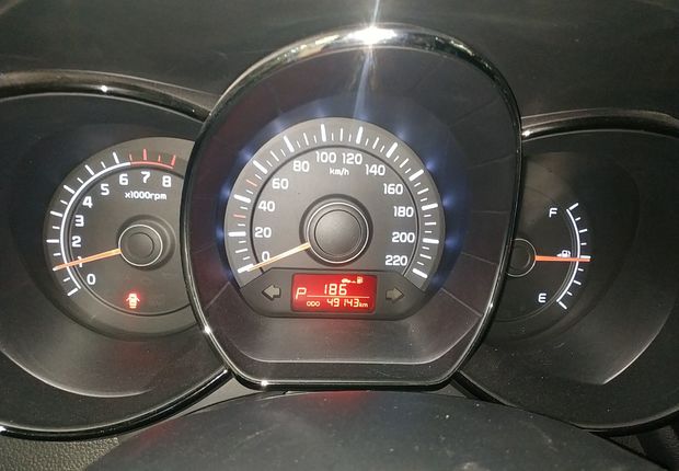 起亚K2 2012款 1.4L 自动 4门5座三厢车 GLS (国Ⅳ) 