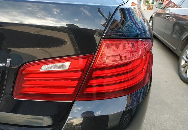 宝马5系 525Li 2014款 2.0T 自动 汽油 豪华设计套装 (国Ⅳ) 