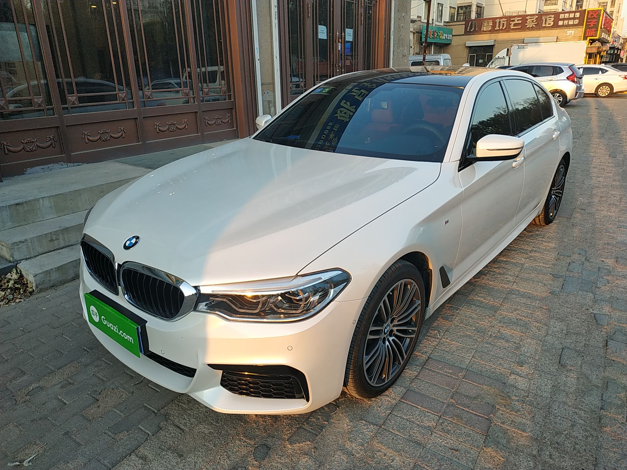 宝马5系 530Li 2019款 2.0T 自动 汽油 尊享型M运动套装改款 (国Ⅵ) 