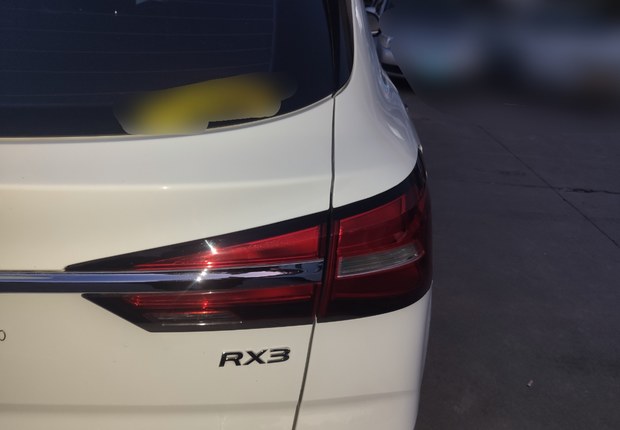 荣威RX3 2018款 1.6L 手动 前驱 旗舰版 (国Ⅴ) 
