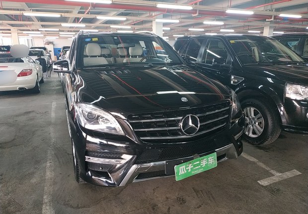 奔驰M级 ML350 [进口] 2012款 3.5L 自动 汽油 豪华型 