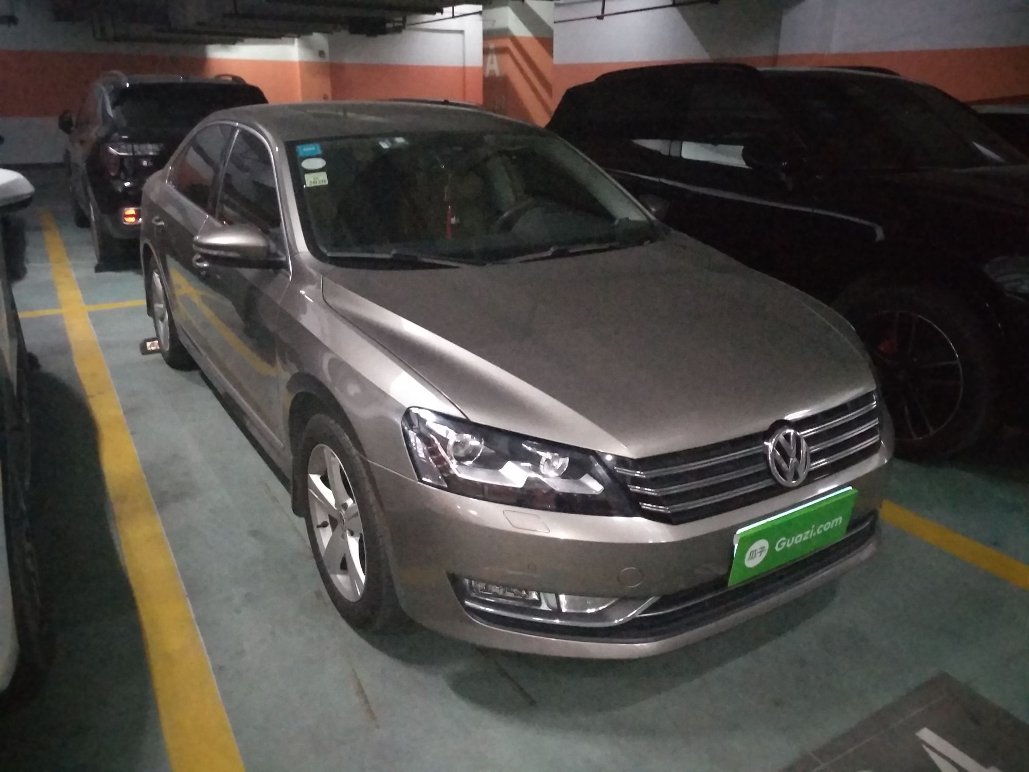 大众帕萨特 2015款 1.8t 自动 汽油 御尊版 (国Ⅴ)