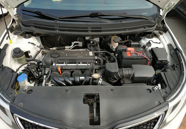 起亚K2 2015款 1.4L 手动 4门5座三厢车 GLS (国Ⅳ) 