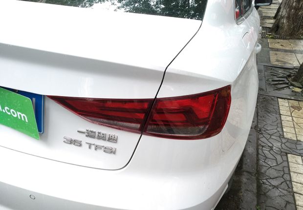 奥迪A3 35TFSI 2014款 1.4T 自动 进取型Limousine (国Ⅳ) 