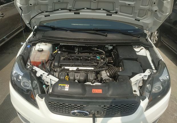 福特福克斯 2013款 1.8L 手动 5门5座两厢车 经典基本型 (国Ⅳ) 