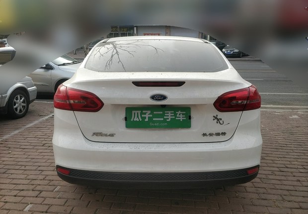 福特福克斯 2017款 1.6L 手动 4门5座三厢车 舒适型智行版 (国Ⅴ) 