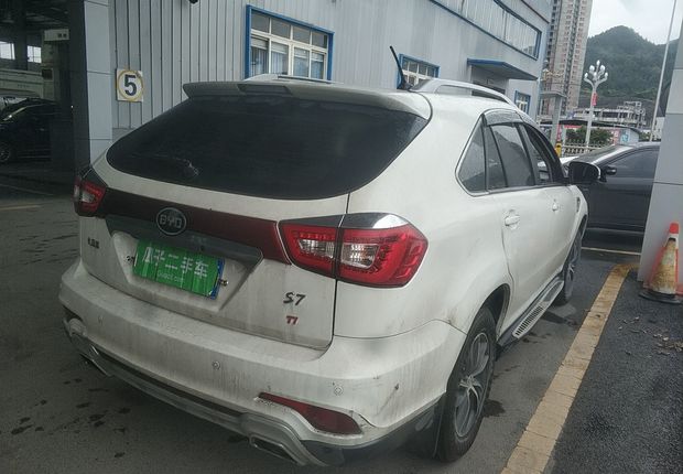 比亚迪S7 2015款 1.5T 手动 尊贵型 (国Ⅴ) 